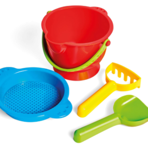 Hape Grundausstattung Strandspielzeug - Robustes Eimer- und Förmchen-Set für Strand und Sandkasten, Outdoor